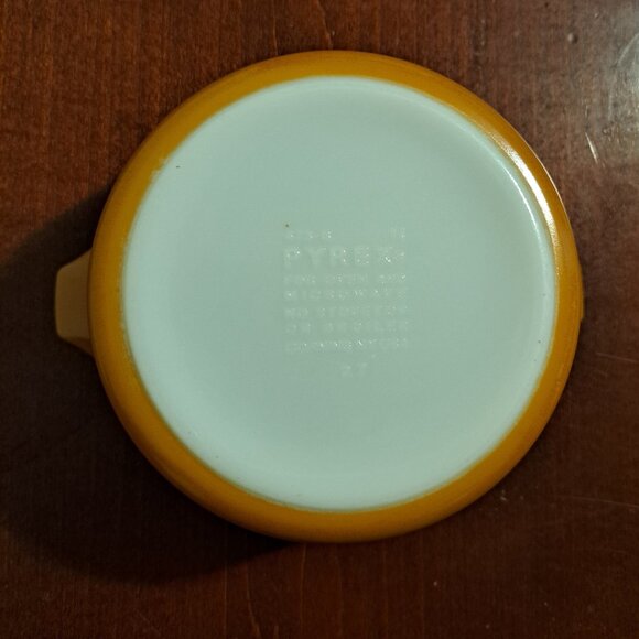 Pyrex Vintage 473-B Butterfly Gold Round 1 Liter Casserole Bowl With Lid - Picture 6 of 12